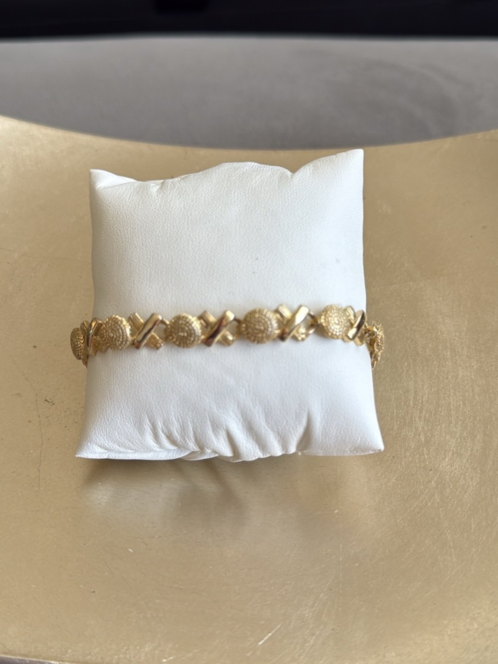 Vintage Textured Gold Tone Disc & X-Link Bracelet Layering Jewelry Fashion